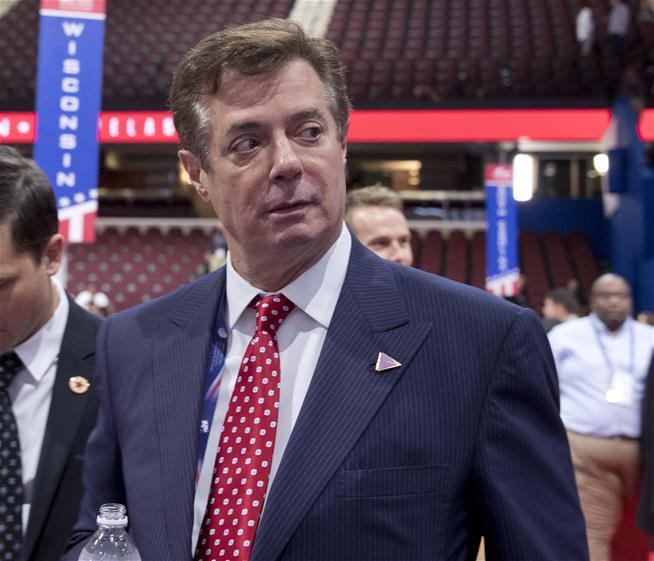Paul Manafort ‘s home was raided by the FBI:  Reports