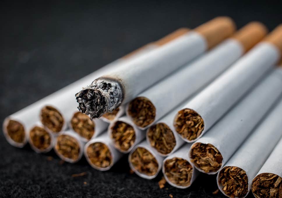 U.S to ban the sale of tobacco products to anyone under the age of 21: Reports